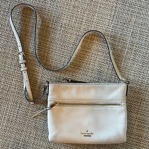 Kate Spade Ivory Crossbody Purse Great Condition!✨